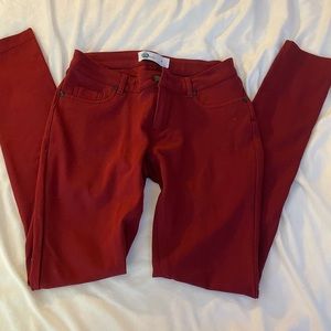 red/maroon pants❤️